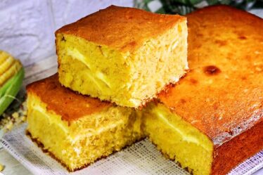 APRENDA FAZER BOLO CAIPIRA DE MILHO COM QUEIJO MINEIRO