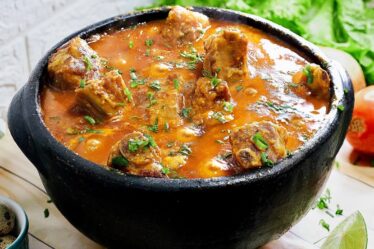 APRENDA FAZER CANJIQUINHA MINEIRA COM COSTELINHA DELICIOSA E SEM TEMPERO INDUSTRIALIZADO