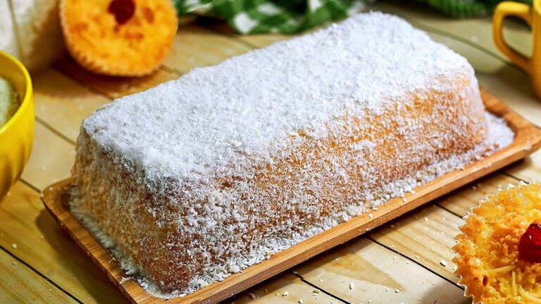 BOLO BOMBOCADO SEM TRIGO E QUE JÁ SAI MOLHADINHO DO FORNO