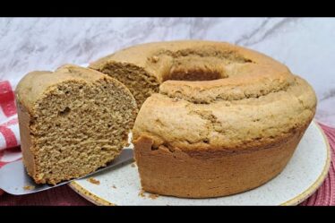 BOLO DE AÇÚCAR MASCAVO MACIO E FOFINHO | NOSSA COZINHA