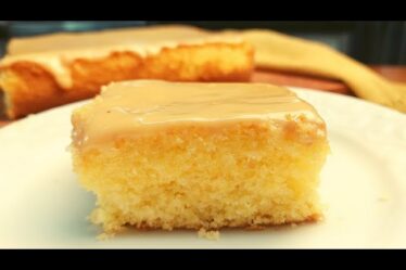 BOLO DE FUBÁ COM DOCE DE LEITE SUPER FOFINHO