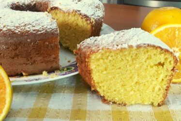 BOLO DE FUBA COM LARANJA FOFINHO E DELICIOSO