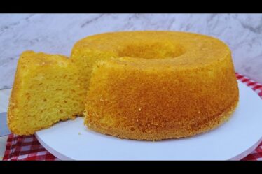 BOLO DE FUBÁ ESCALDADO ÚMIDO E MACIO COMO OS DÁ VÓ | NOSSA COZINHA
