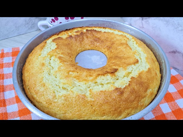 BOLO DE MANDIOCA COM COCO DE LIQUIDIFICADOR MACIO E FOFINHO | NOSSA COZINHA