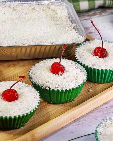 BOLO DE MILHO DELICIA MINEIRA FEITO COM 4 INGREDIENTES e SEM FARINHA