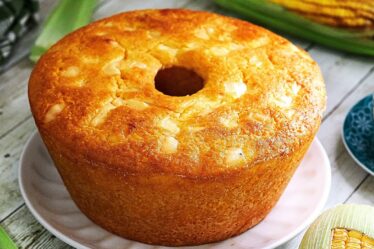 BOLO DE MILHO VERDE COM FLOCÃO DE MILHO, O BOLO DE MILHO QUE É SUCESSO GARANTIDO