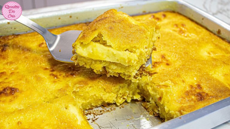 BOLO PAMONHA CREMOSO DE MILHO DE LIQUIDIFICADOR RECHEADO COM QUEIJO MUITO FÁCIL DE FAZER!
