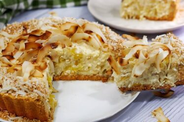 COMO FAZER ABACAXINOFFEE - A TORTA DE ABACAXI SENSAÇÃO DA INTERNET