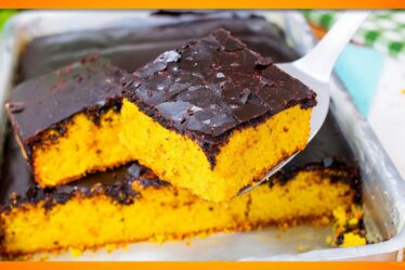 Como Fazer BOLO DE CENOURA com CASQUINHA DE CHOCOLATE CROCANTE