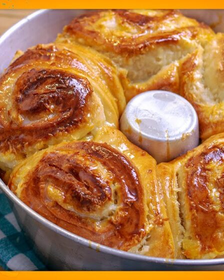 Como Fazer ROSCA FLOR CREMOSA DE CANELA