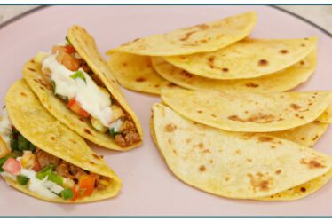 COMO FAZER TACOS E SOUR CREAM | Nandu Andrade