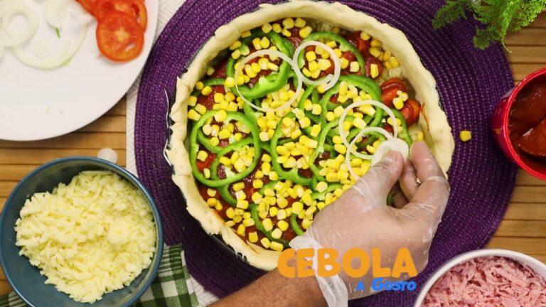 Como Fazer uma TORTA DE SALSICHA PERFEITA com uma Massa que Você NÃO VAI ACREDITAR