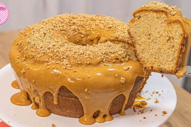 ESPECIAL FESTA JUNINA | BOLO DE PAÇOCA COM COBERTURA CREMOSA DE DOCE DE LEITE | RECEITAS DA CRIS