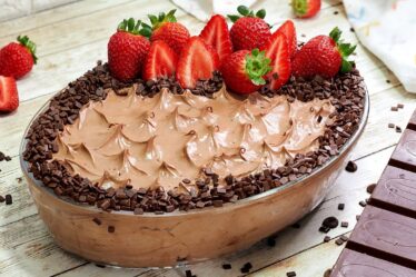 FAÇA A MOUSSE DE CHOCOLATE MAIS ECONÔMICO DA SUA VIDA - SEM GELATINA