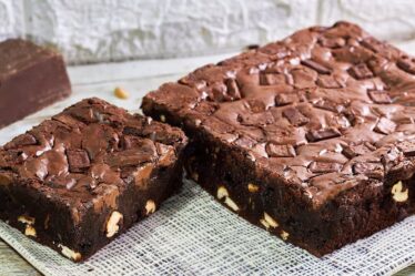 FAÇA A RECEITA "ORIGINAL" DO VERDADEIRO BROWNIE AMERICANO 🇺🇸