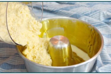 FAÇA ESSE BOLO DE AIPIM ASSIM E SURPREENDA TODOS COM A TEXTURA E SABOR! | Nandu Andrade