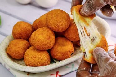 FAÇA O BOLINHO MAIS VENDIDO NO COMIDA DE BOTECO DE BH - BOLINHA DE MUÇARELA E BACON