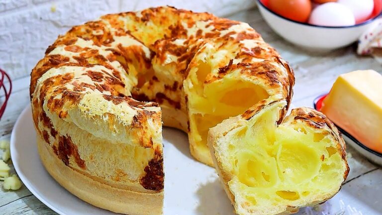 FAÇA O FAMOSO BISCOITO DE POLVILHO MINEIRO "CHAPÉU DE VELHO", RECEITA DA ROÇA