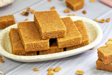 FAÇA PAÇOCA CAIPIRA - O DOCE DE AMENDOIM MINEIRO QUE FARA O MAIOR SUCESSO EM SUA CASA