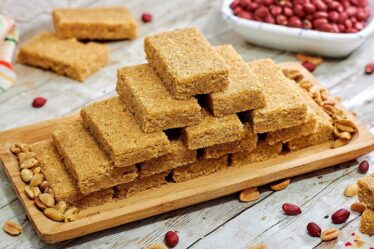 FAÇA UM DOCE DE AMENDOIM MINEIRO, FÁCIL, RÁPIDO | PRONTO EM MENOS DE 10 MINUTOS