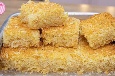 MANÉ PELADO | BATIDO NA MÃO BOLO FÁCIL DELICIOSO DEMAIS E MUITO SIMPLES DE FAZER | RECEITAS DA CRIS
