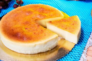 MELHOR QUE PUDIM! Sobremesa SEM GELATINA, SEM AMIDO e com 3 INGREDIENTES