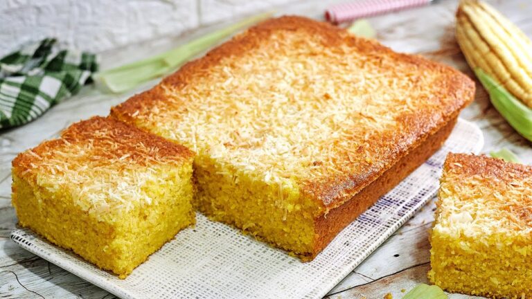NÃO COMO MAIS BOLO DE MILHO NÃO SER DESTE JEITO | BOLO DE MILHO COM FLOCÃO