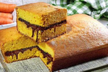 NUNCA MAIS ERRE MEDIDA DE BOLO, BOLO "5 COPOS" QUE JÁ SAI RECHEADO DO FORNO