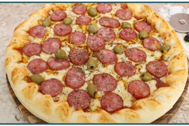 NUNCA MAIS GASTE DINHEIRO COM PIZZA DE BORDA RECHEADA, FAÇA SUA PIZZA EM CASA! | Nandu Andrade