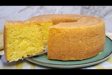 O MELHOR BOLO DE FUBÁ COZIDO DA ÉPOCA DA VÓ | NOSSA COZINHA