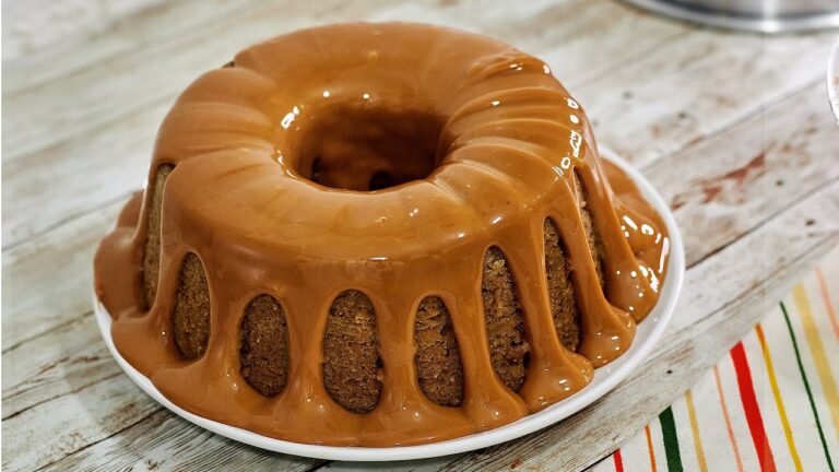 RECEITA DE BOLO DE BANANA FEITO DESTE JEITO TENHO CERTEZA QUE NUNCA VIU