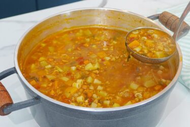 SOPA DE SOJA FÁCIL E BEM GOSTOSA! | Nandu Andrade