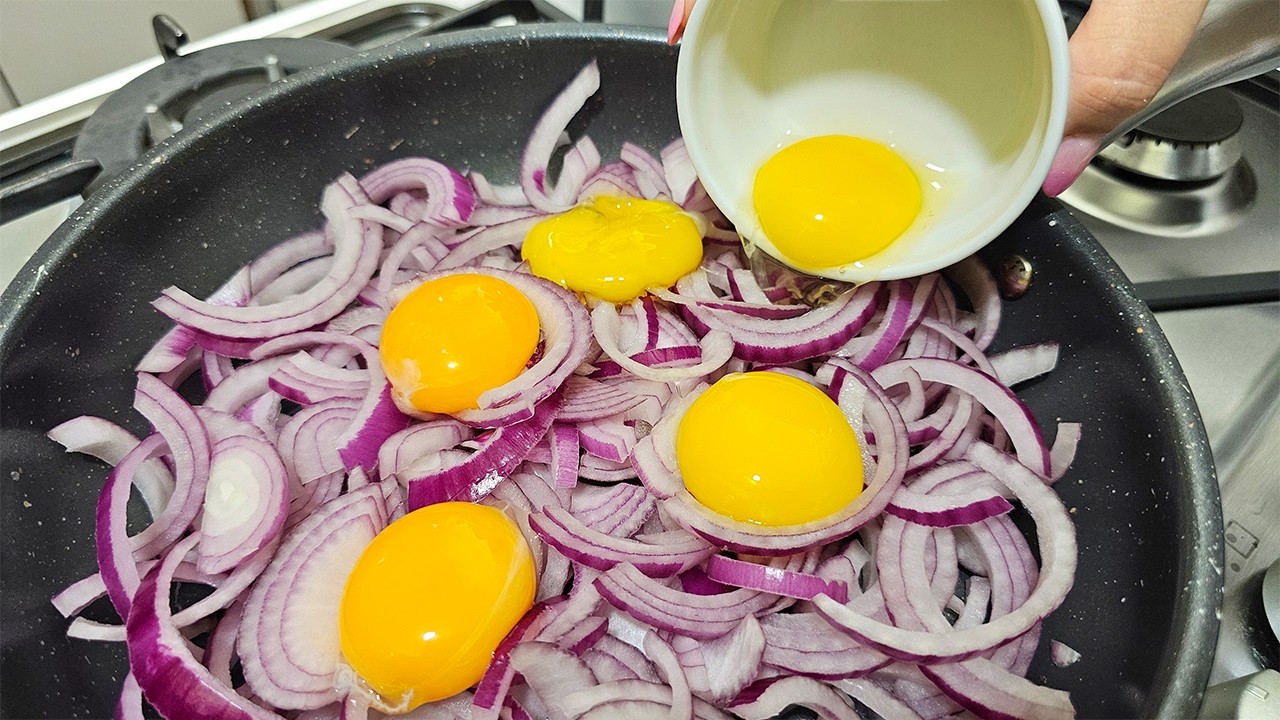 Esta receita de CEBOLA e OVO é um verdadeiro achado 😋fácil , deliciosa e econômica ‼️