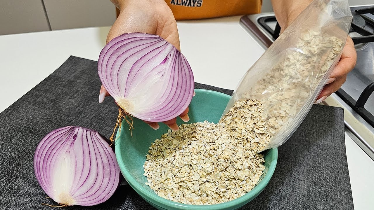 Substitui o pão ! Misture AVEIA E CEBOLA e vai VICIAR nessa DELÍCIA😋 Rápido e Saudável !