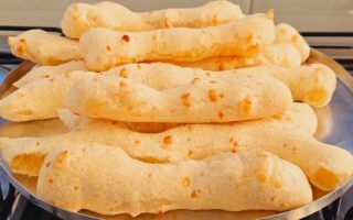 SÓ 1 OVO - PETA - BISCOITO DE POLVILHO ASSADO FÁCIL e RÁPIDO