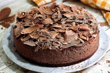 TORTA CHOCOMOUSSE "FLORESTA NEGRA", A SOBREMESA PERFEITA PARA SEU NATAL