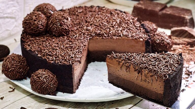 TORTA DE BRIGADEIRO COM MOUSSE DE 2 INGREDIETES, "SEM GELATINA, CLARAS OU AMIDO "
