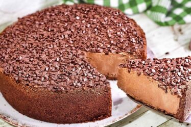 TORTA DE CHOCOLATE SIMPLES