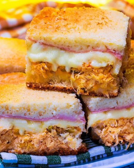 TORTA DE FRANGO DIFERENTE com MASSA CREMOSA e SEM LIQUIDIFICADOR