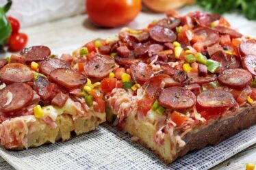 TORTA SALGADA COM A MASSA ITALIANA MAIS GOSTOSA QUE EXISTE e “SEM SOVAR”