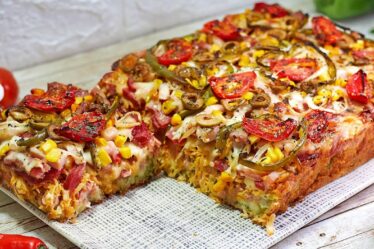 TORTA “X-TUDO”, A TORTA SALGADA COM A MASSA MAIS GOSTOSA DA VIDA e Sem Liquidificador