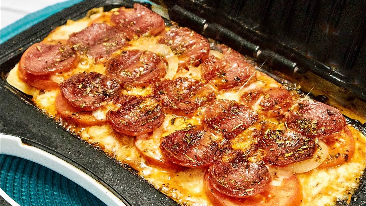 USE A SANDUICHEIRA PARA FAZER UMA PIZZA DELICIOSA EM MENOS DE 10 MINUTOS