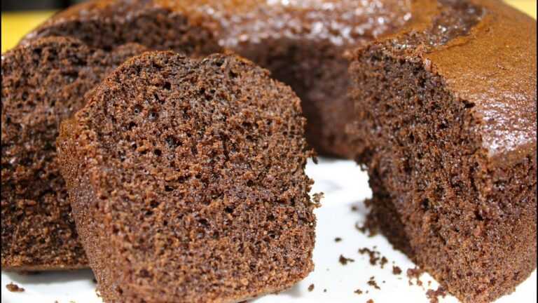 1000 VEZES MELHOR QUE COMPRAR - BOLO DE CHOCOLATE MUITO FOFINHO E DELICIOSO FEITO NO LIQUIDIFICADOR