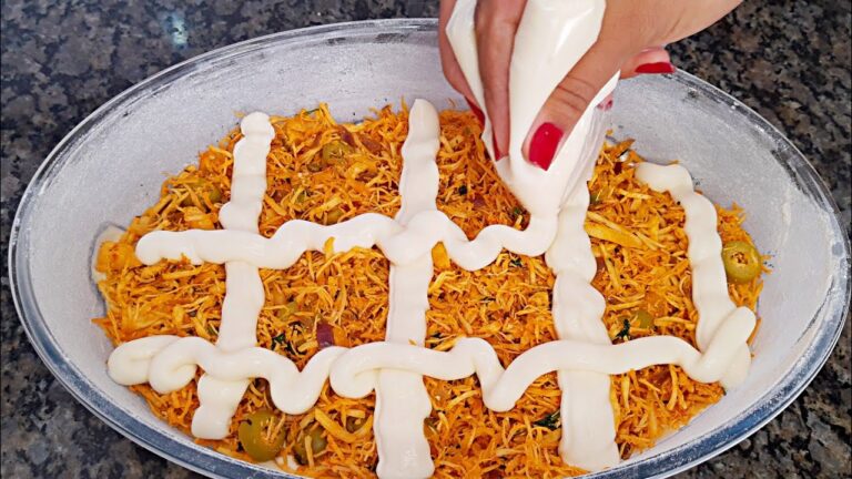 A DONA da LANCHONETE me ensinou a FAZER assim | receitas fáceis e rapidas| torta de frango