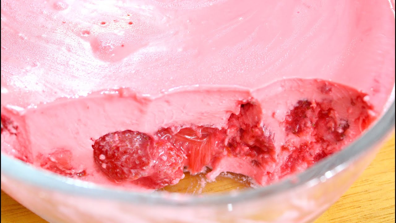 AINDA DA TEMPO! SOBREMESA PERFEITA para você fazer de última hora - GELADO DE MORANGO SUPER CREMOSO