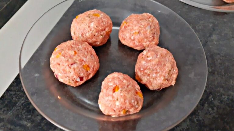 ALMÔNDEGAS DE UM JEITO DIFERENTE | DICA DE RESTANTE |Receitas fáceis e rapidas