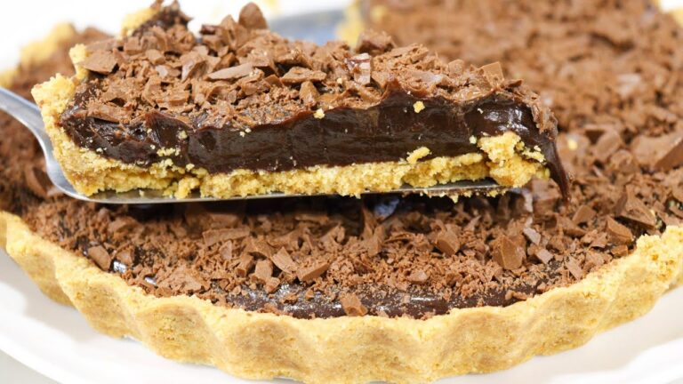 AQUI EM CASA TODOS SÓ FALAM NESSA TORTA - IMPOSSÍVEL COMER SÓ UM PEDAÇO -TORTA DE CHOCOLATE INCRIVEL