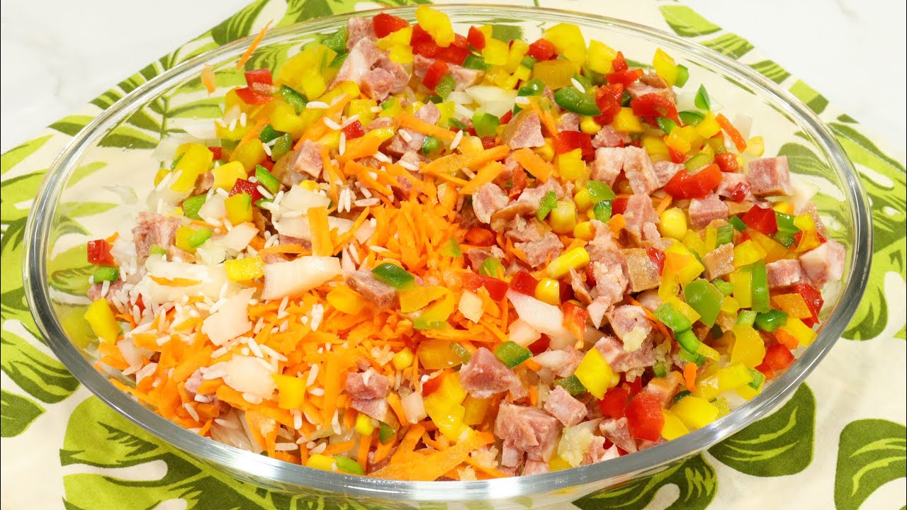 Arroz de forno em 1 TRAVESSA SÓ! Coloque tudo na travessa e é só levar ao forno! Fácil e delicioso