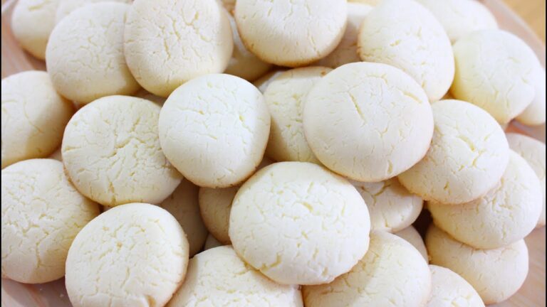 BISCOITINHO DE LEITE NINHO QUE DESMANCHA NA BOCA - RECEITA FÁCIL - BISCOITO SEM TRIGO PARA O LANCHE