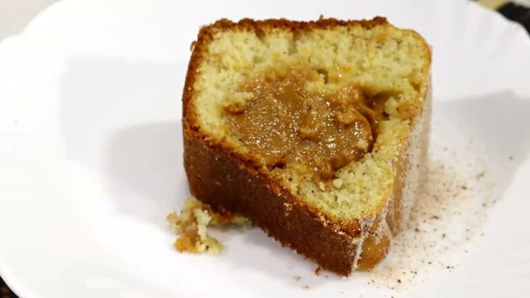 BOLO CHURROS QUE JÁ SAI RECHEADO DO FORNO! QUALQUER UM QUE EXPERIMENTA SE APAIXONA! DERRETE NA BOCA